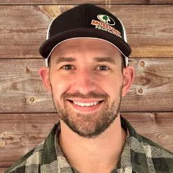 Connor Gagnon @ Mossy Oak Properties Michigan Outdoors