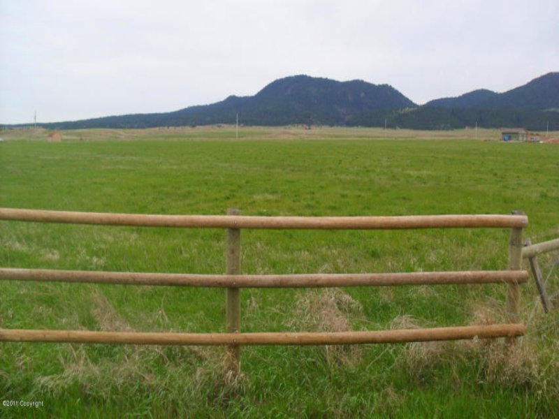 10 Acres, Perimeter Fenced, Water : Sundance : Crook County : Wyoming