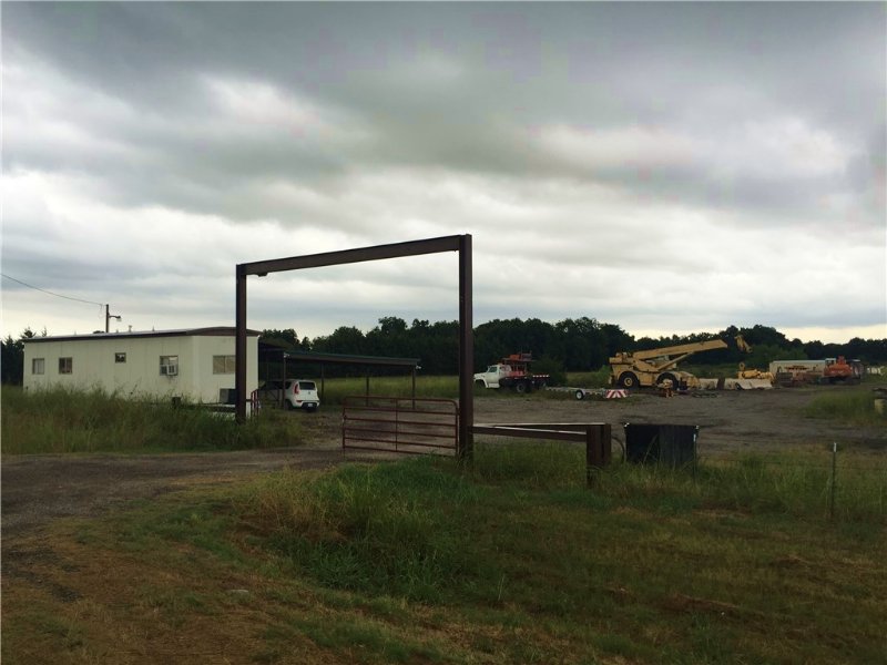 5+ Commercial Acres / : Bonham : Fannin County : Texas