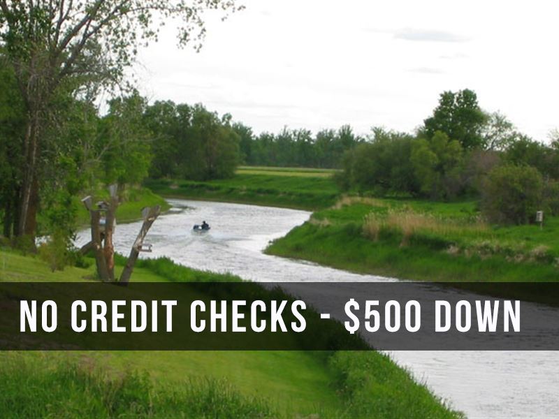 9 Acres On Red Lake River : Thief River Falls : Pennington County : Minnesota