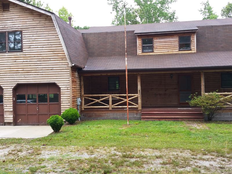 Log-Style Home On 3 Acres : Suffolk : Suffolk City County : Virginia