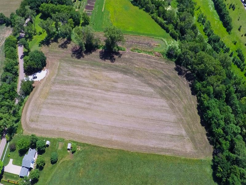 New Bennington Acreage : Omaha : Douglas County : Nebraska