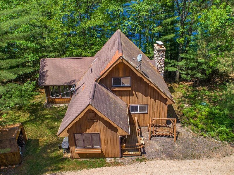 Chalet Home On The Perfect Setting : Manitowish Waters : Vilas County : Wisconsin