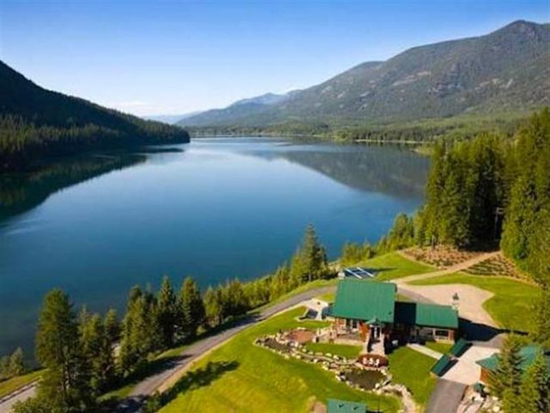Wilderness Estate On Bull Lake : Troy : Lincoln County : Montana