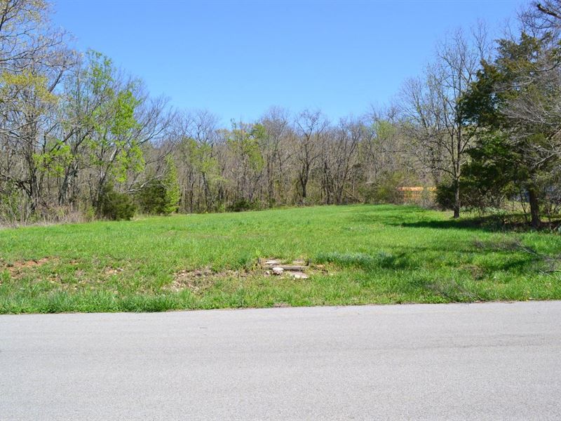 Large Lot.5 Acres on Pine Str : Marshall : Searcy County : Arkansas