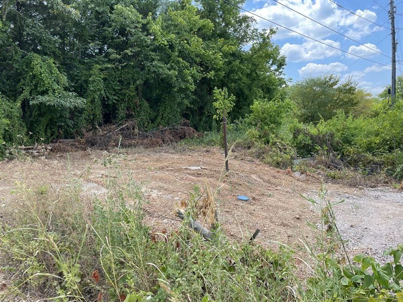 Lot in Poughkeepsie, Ar, Water : Poughkeepsie : Sharp County : Arkansas