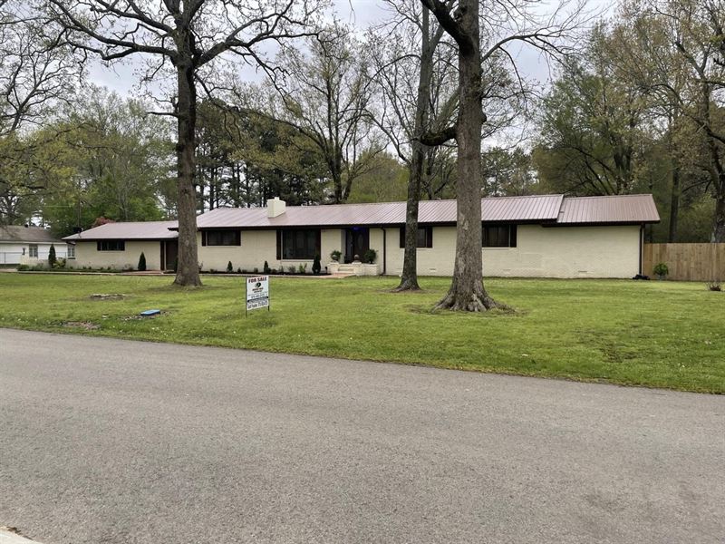 3 Bedroom 2.5 Bath Home on Large lo : Weiner : Poinsett County : Arkansas