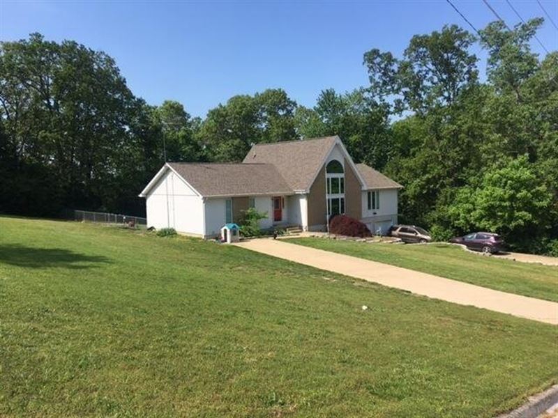 4 Bedroom Could be 5, 4 Bath, Alm : West Plains : Howell County : Missouri