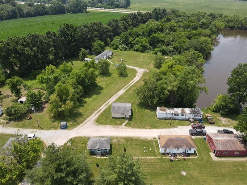 For Sale 4240 South Old US 41 Sulli : Sullivan : Sullivan County : Indiana