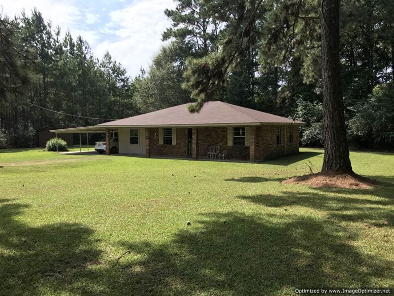 Home On 2+/- Acres : McComb : Pike County : Mississippi