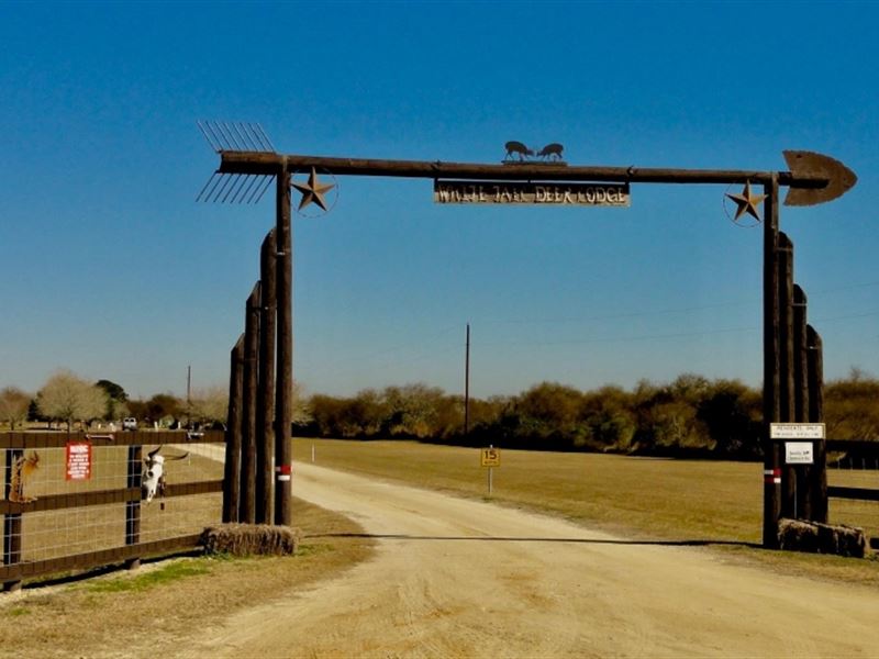 Gunnys El Campo Hunting Lodge : El Campo : Wharton County : Texas