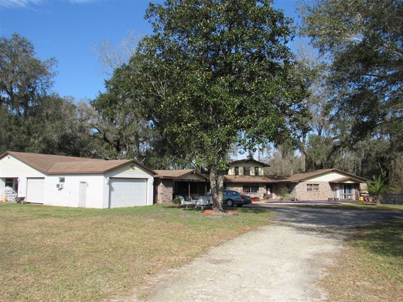 Home On 5.3 Acres Needs Some Tlc : Brooksville : Hernando County : Florida