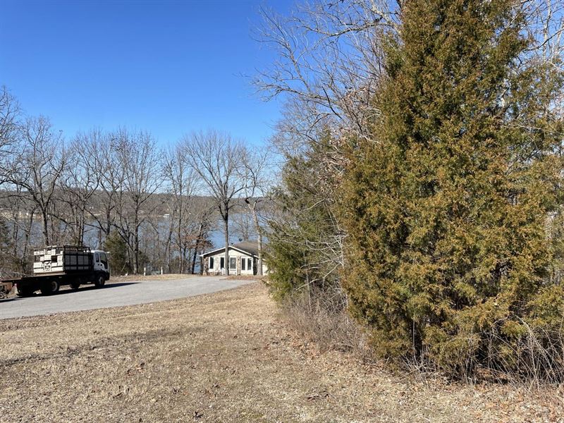 Wooded Lot, View of Crown Lake, Hor : Horseshoe Bend : Izard County : Arkansas