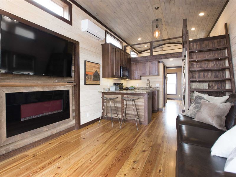 Luxury Tiny Homes & RV Lots : Blue Ridge : Fannin County : Georgia