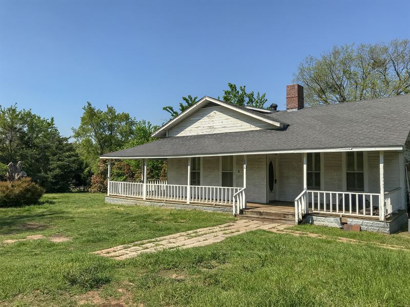1890 Farm House On 2+ Acres : Cumby : Hopkins County : Texas