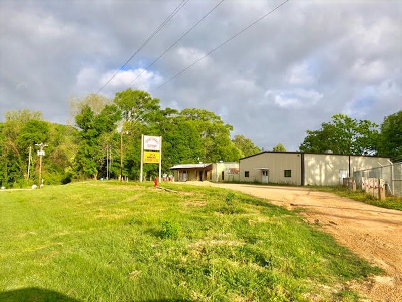 Hunting/Fishing Camp Or Restaurant, Lot for Sale in Mississippi