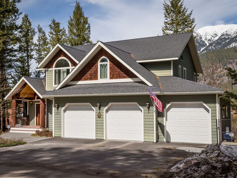 Luxury Lakefront Living : Kalispell : Flathead County : Montana