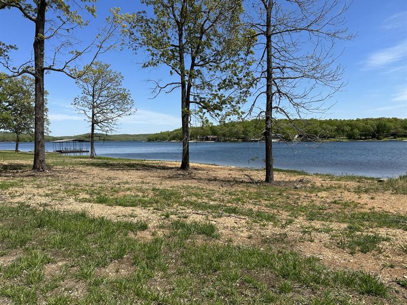 2 Lots, On Crown Lake, City Sewer : Horseshoe Bend : Izard County : Arkansas