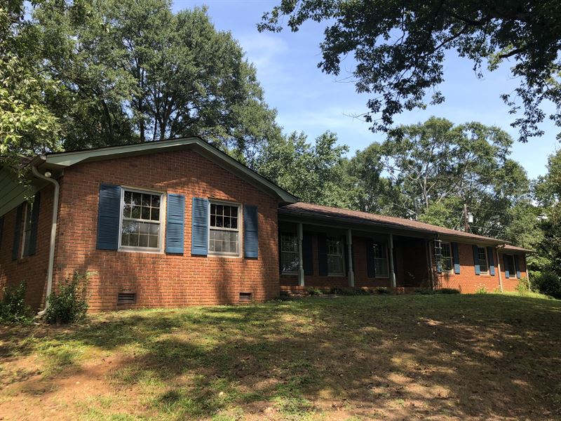 Equestrian Property : Liberty : Pickens County : South Carolina