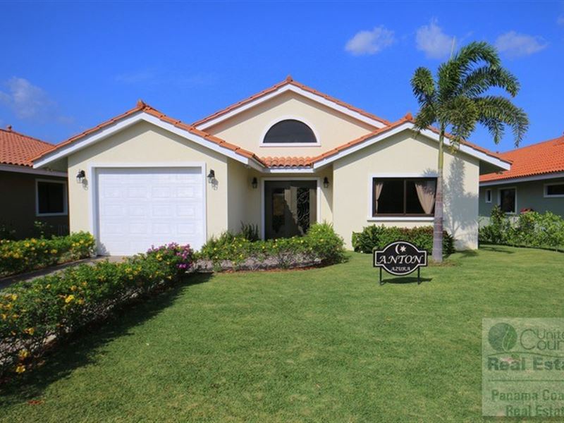 Country Home, San Carlos, Panama : Panama