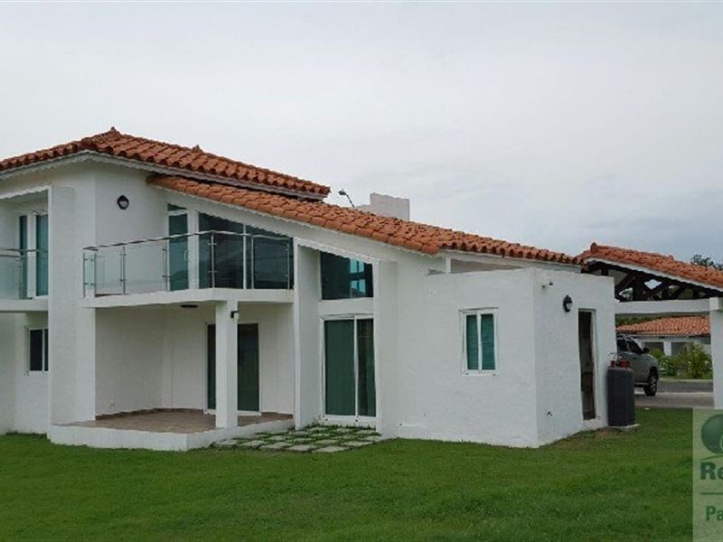 Malibu Panama, Nueva Gorgona / Rent : Panama