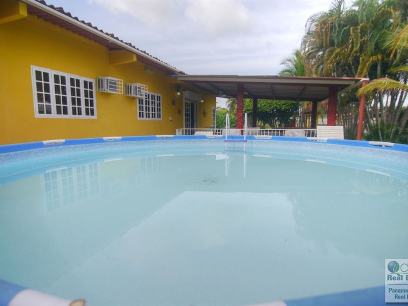 Beach Home Panama Real Estate : Panama