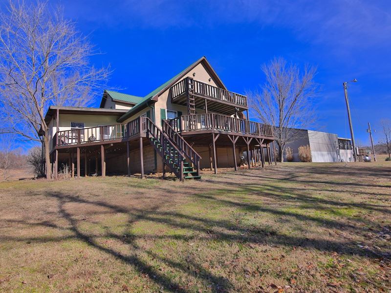 Home for Sale on Spring River : Mammoth Spring : Fulton County : Arkansas