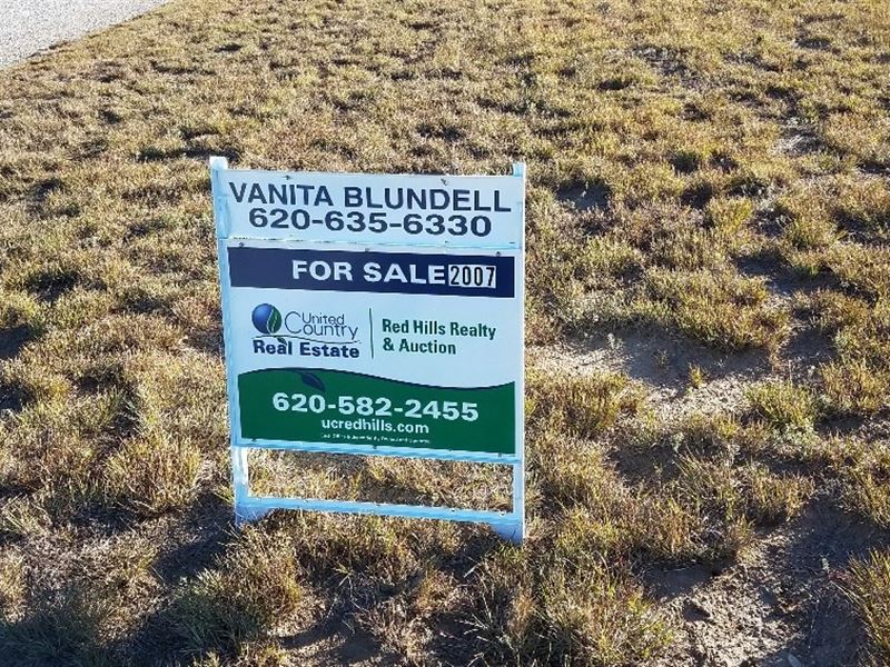 Coldwater Lake Lot 2007 Prairie : Coldwater : Comanche County : Kansas