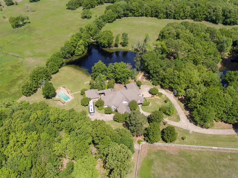 County Home in Mineola, Texas : Mineola : Wood County : Texas