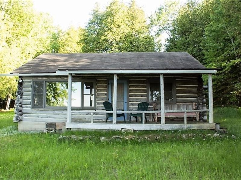 Waterfront Log Cabin, 7 Lots : Drummond : Chippewa County : Michigan