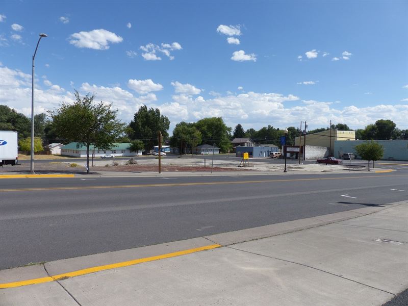 Burns, Oregon, Nice Commercial Lot : Burns : Harney County : Oregon