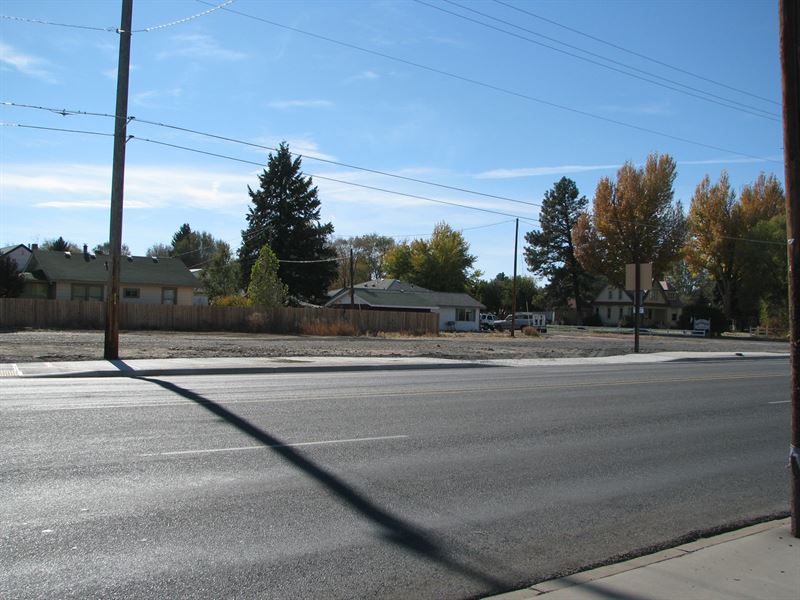 Burns, Great Commercial Lot Located : Burns : Harney County : Oregon