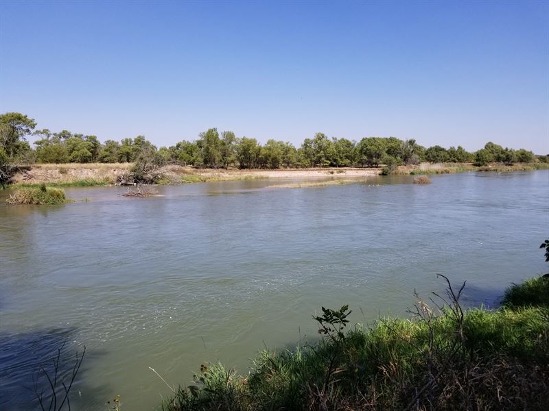 Platte River Waterfowl and Cabin In : Bertrand : Phelps County : Nebraska