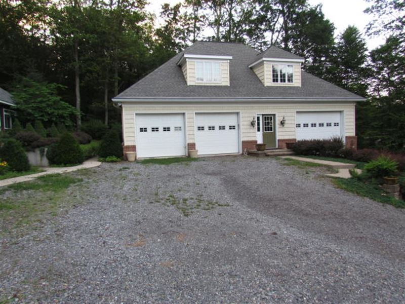 4+ Acres, Home, 3Bay Garage Lot for Sale in Orangeville, Columbia