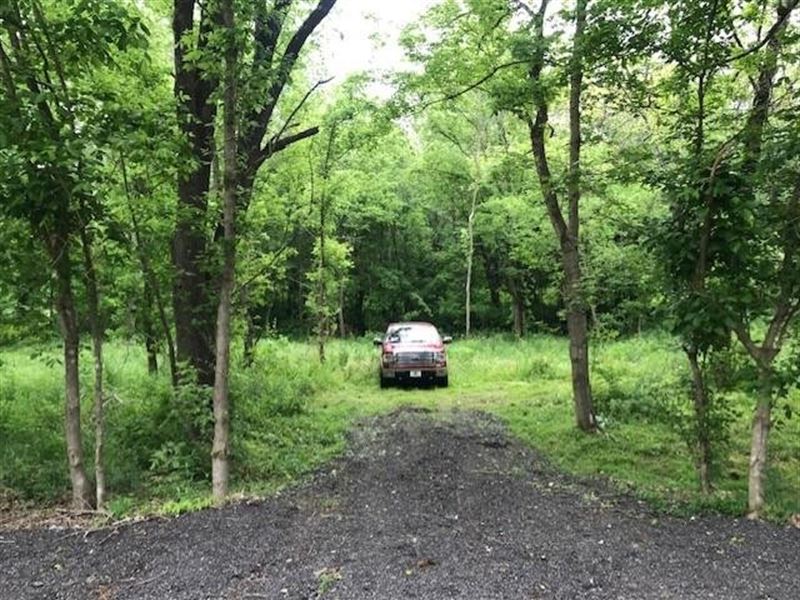 For Sale 3.55 Acres Available in No : Westmoreland : Sumner County : Tennessee