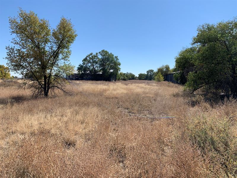 Commercial Property Heart Estancia : Estancia : Torrance County : New Mexico