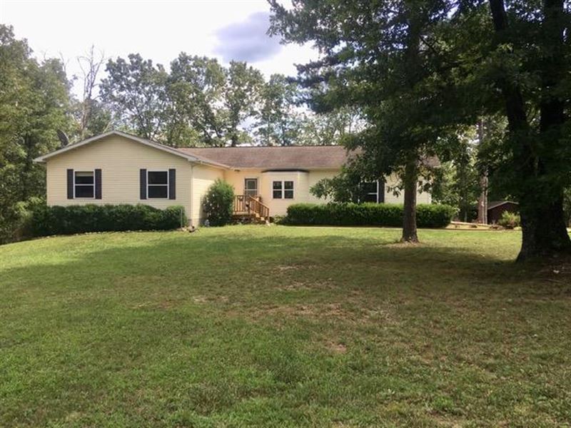 5 Acres 4 Bedroom 3 Bath, Fenced : Raymondville : Texas County : Missouri