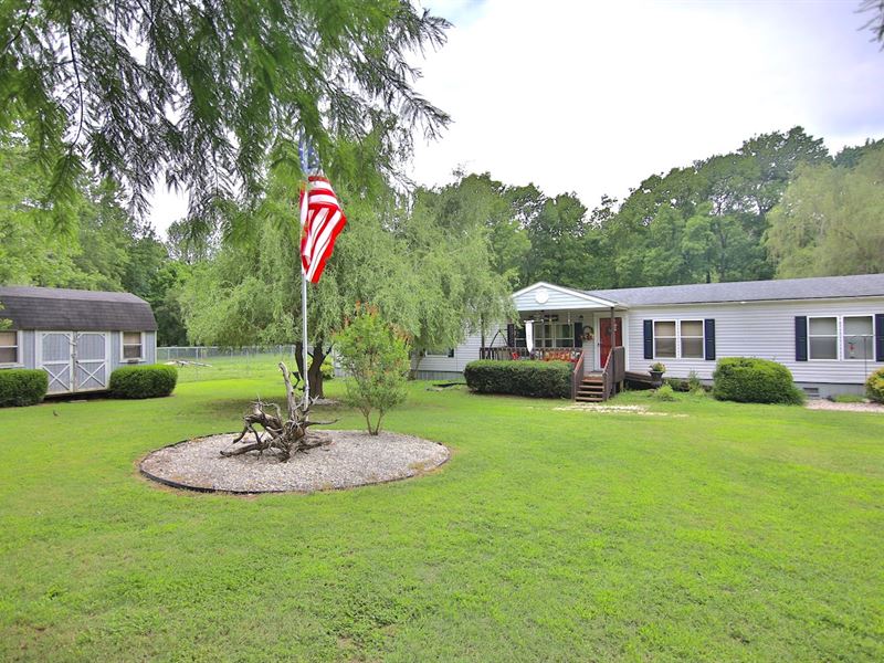 Spring River Home in The Ozarks : Mammoth Spring : Fulton County : Arkansas
