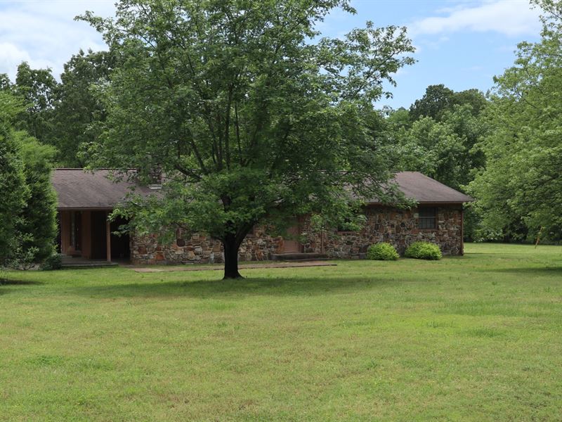 Ozarks Country Home Hobby Farm : Camp : Fulton County : Arkansas