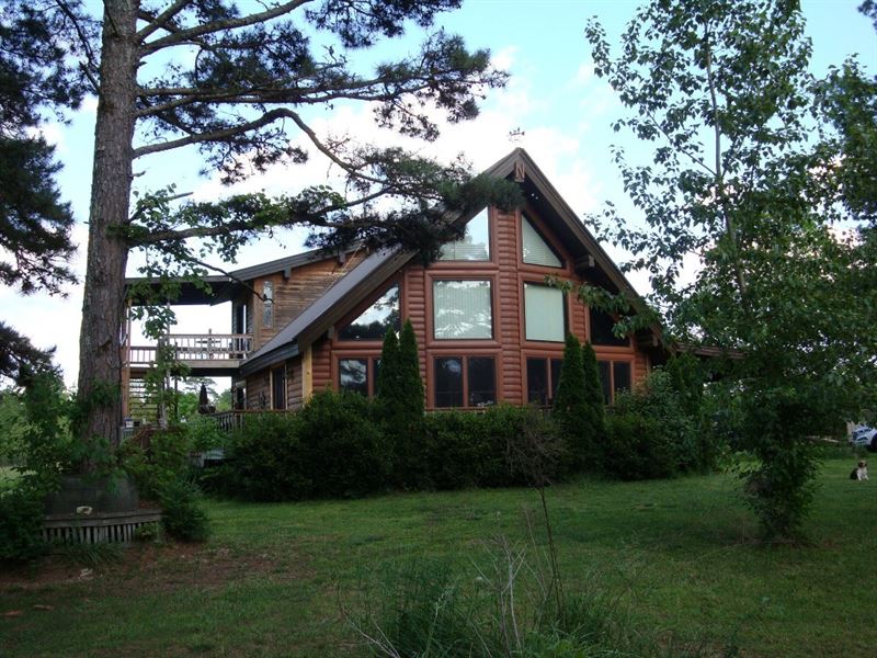 Hobby Farm with Log Style Home : Birch Tree : Shannon County : Missouri