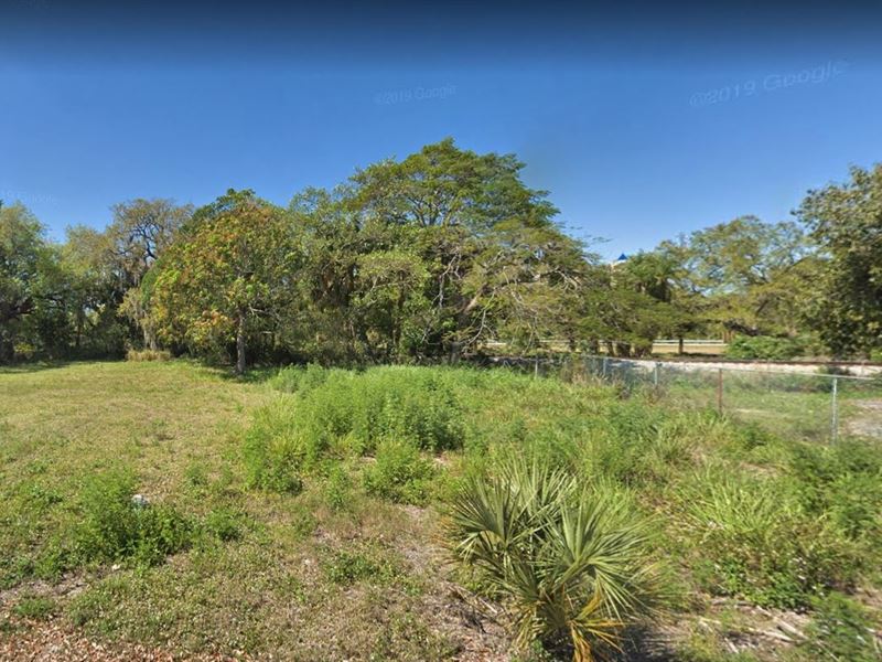 .11 Acres for Sale in Fort Myers : Fort Myers : Lee County : Florida