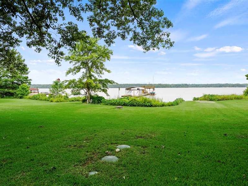 Two Waterfront Lots with 1500 SF : Henderson : Rusk County : Texas