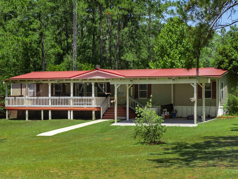Immaculate Home : Live Oak : Suwannee County : Florida