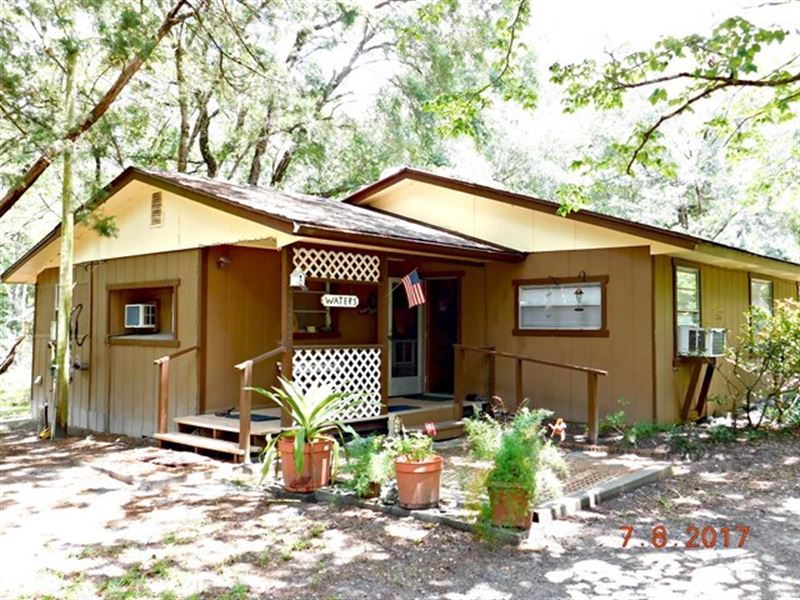 Rustic Suwannee River Cabin 3 Acres Lot for Sale in Bell, Gilchrist