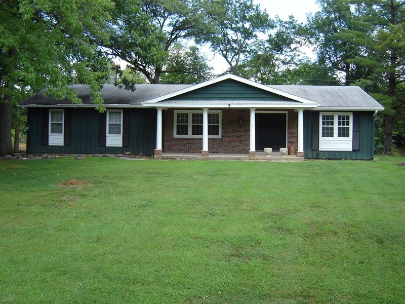 Ranch on The Lake in Oakbrook : Carlinville : Macoupin County : Illinois