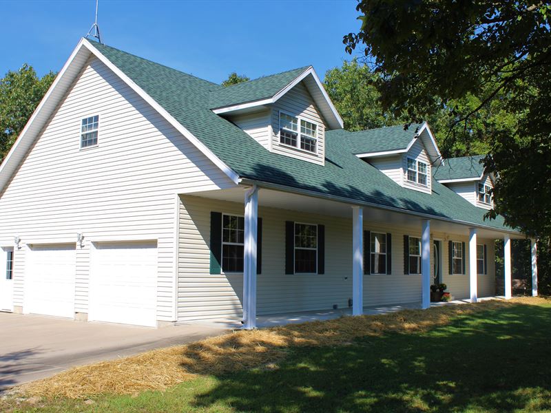Country Home in The Ozarks : Mansfield : Douglas County : Missouri