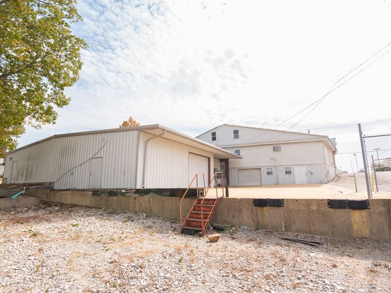 Commercial Lease Available in Butle : Poplar Bluff : Butler County : Missouri