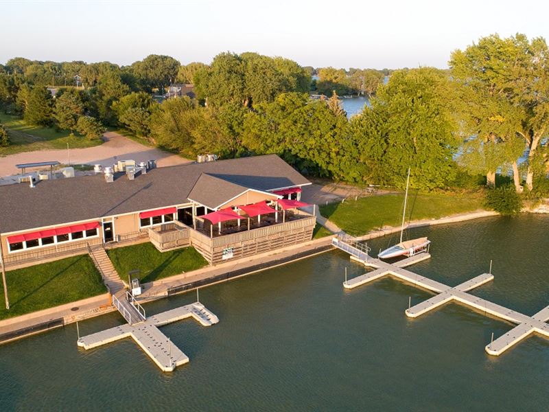 Marina Bar & Grill On Johnson Lake : Elwood : Gosper County : Nebraska