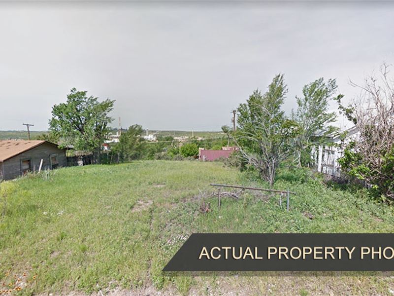 Quiet Texas Neighborhood Lot : Borger : Hutchinson County : Texas