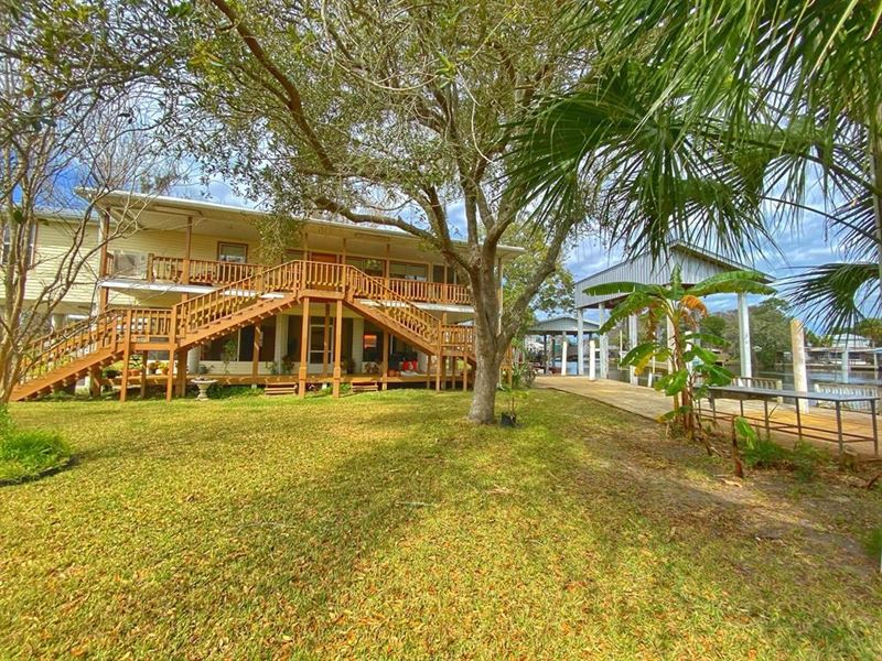 Suwannee Waterfront Home, Dixie : Suwannee : Dixie County : Florida
